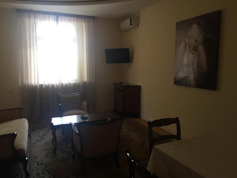 Holiday Home 耶烈万 外观 照片